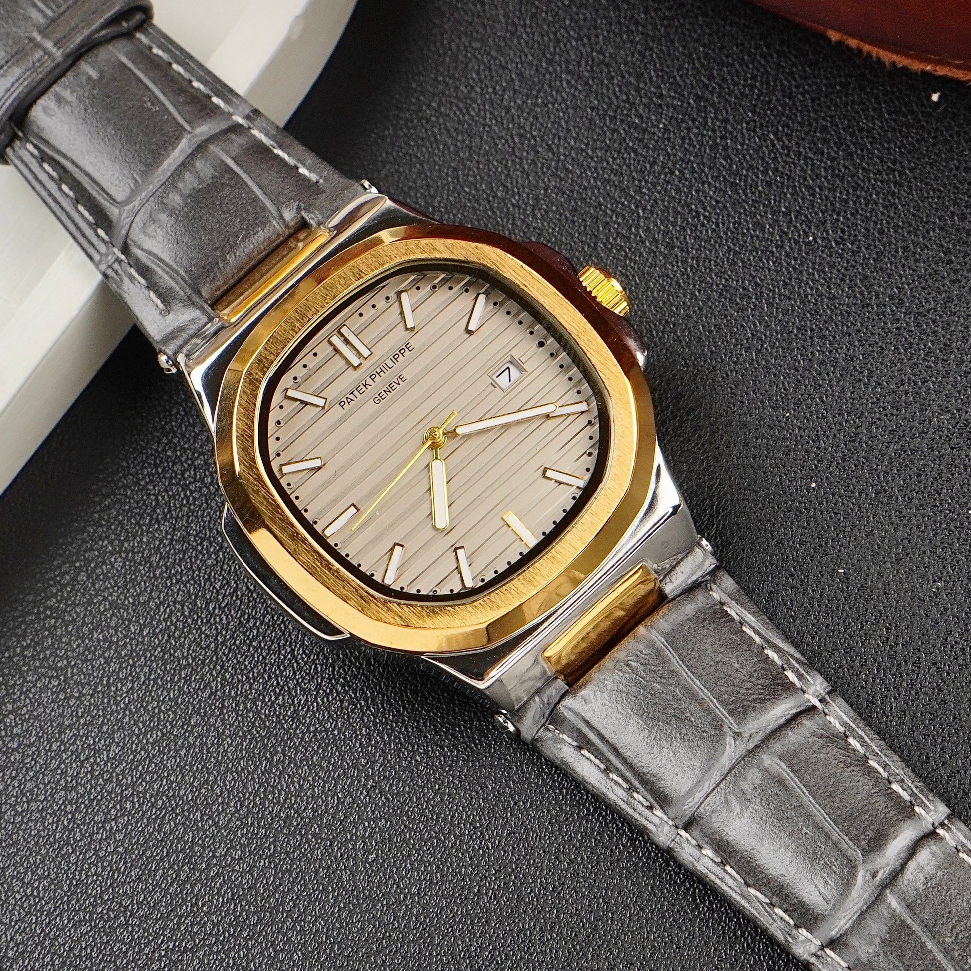 Patek Philliphe - Leather Strap - S-748 image 4