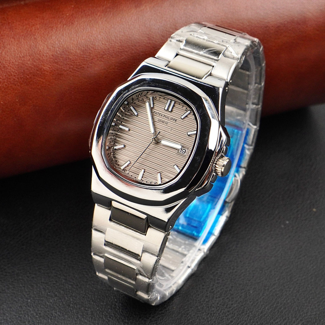 Patek Philliphe - Mens Watches - C-1106 image 0