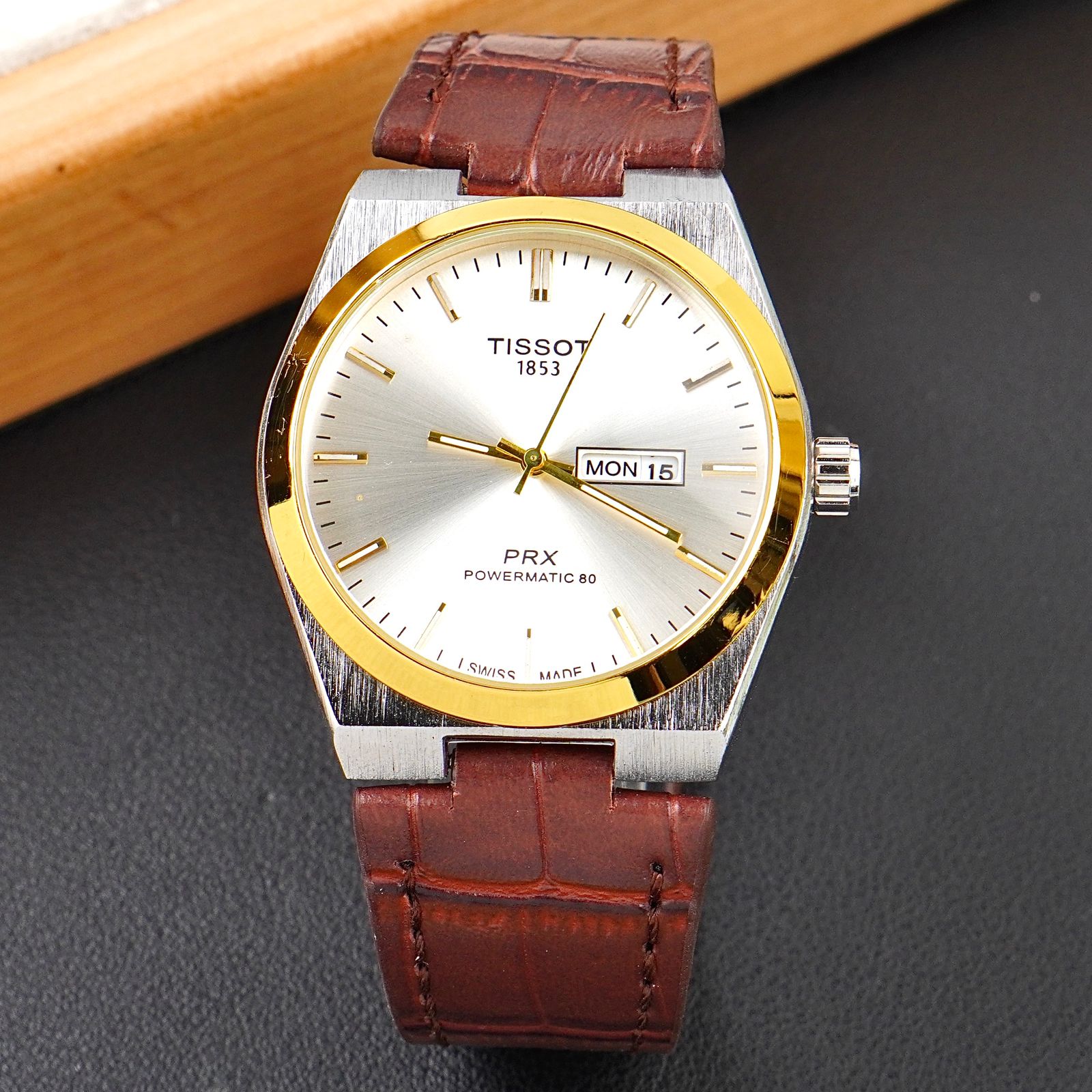 TST  - 38mm - Leather Strap - S-559