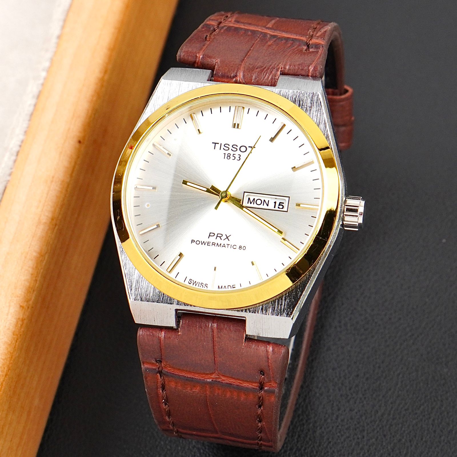 TST  - 38mm - Leather Strap - S-559