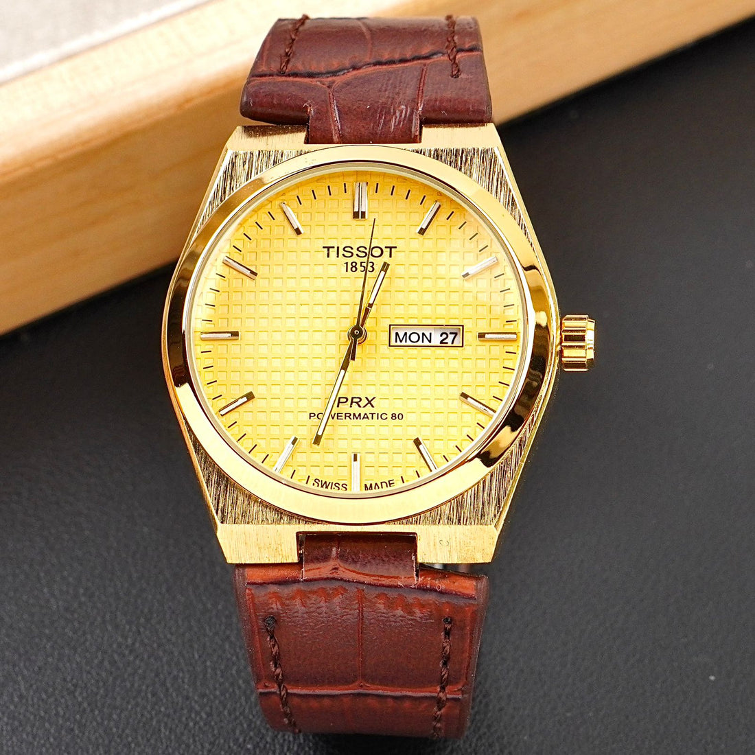 TST  - 38mm - Leather Strap - S-571