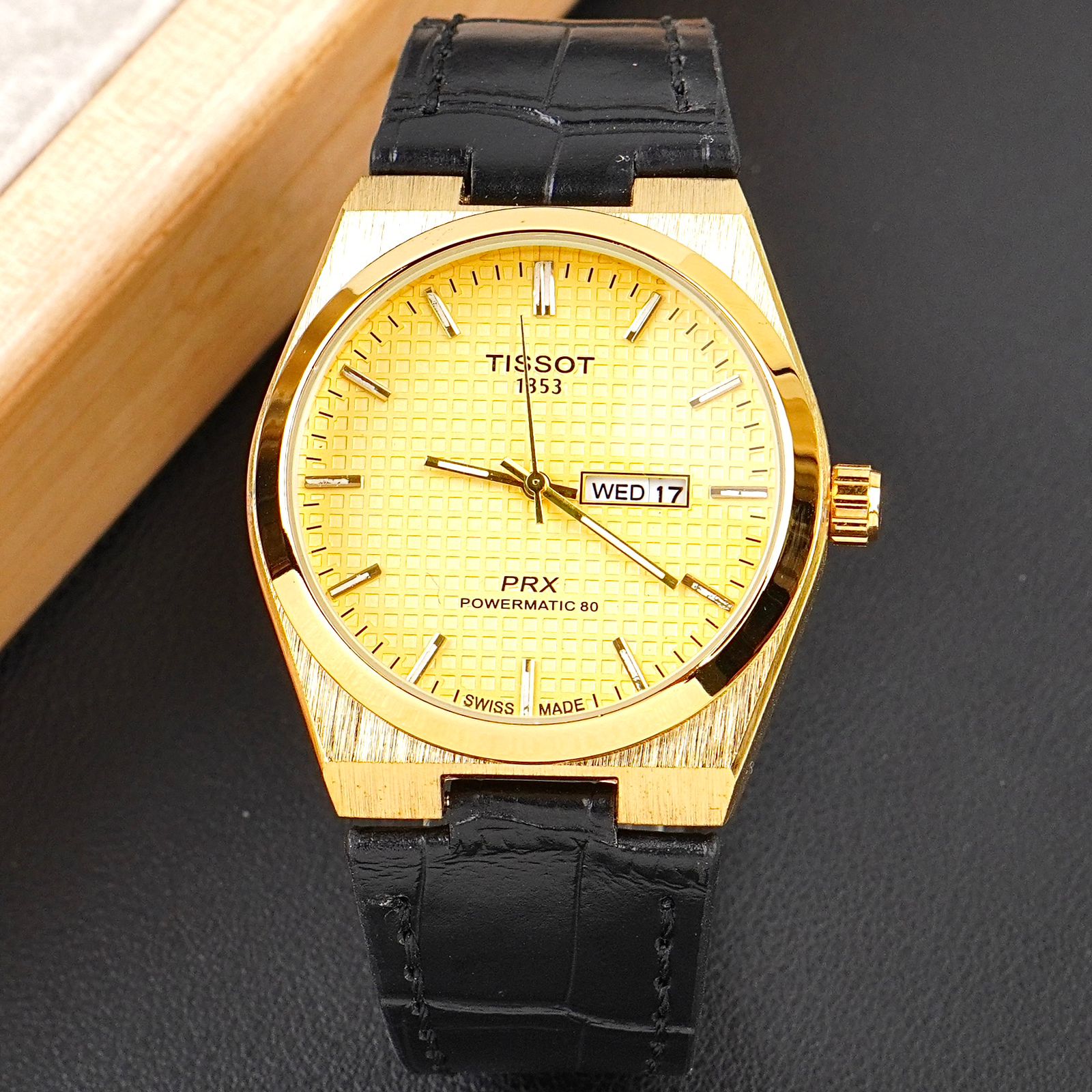 TST  - 38mm - Leather Strap - S-579