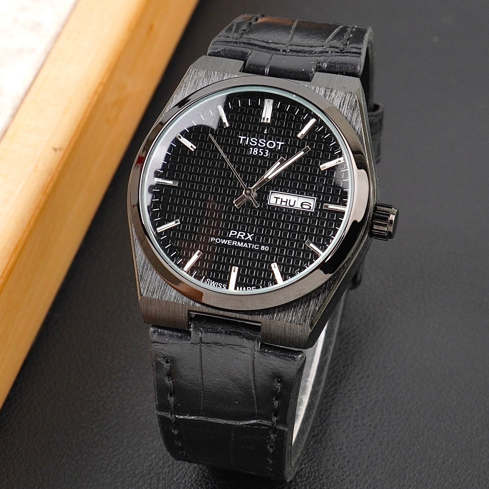 TST  - 38mm - Leather Strap - S-589