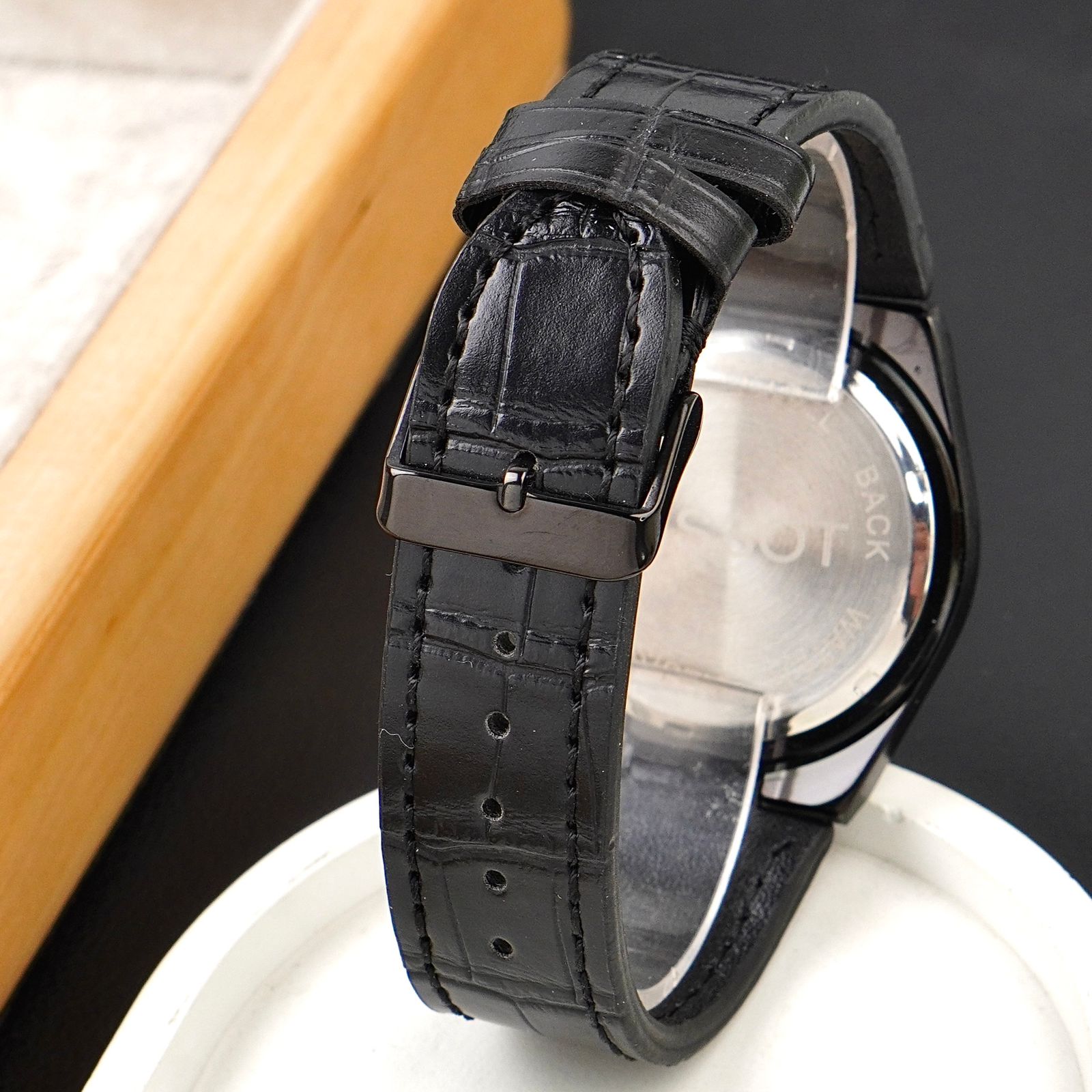 TST  - 38mm - Leather Strap - S-589