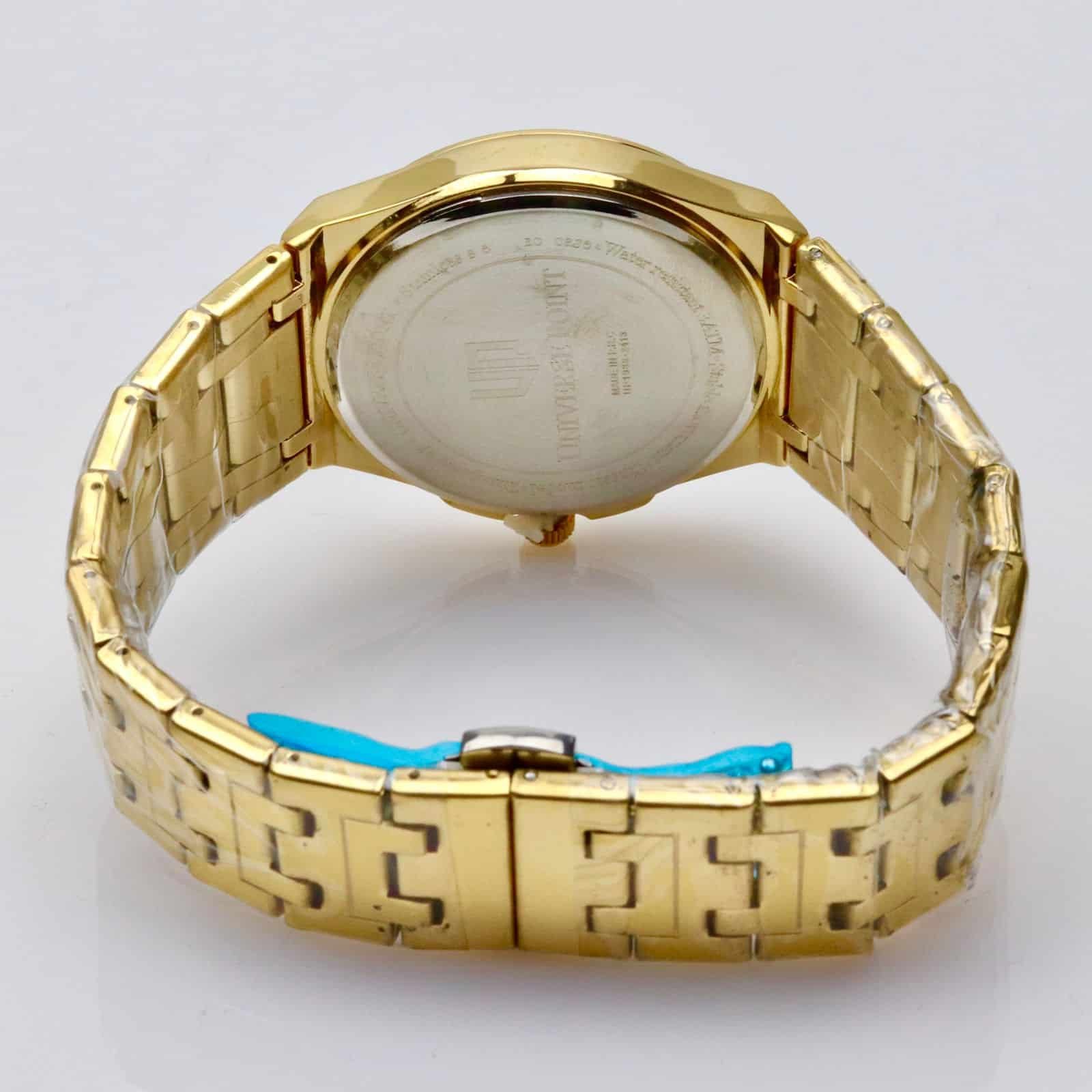 C 2024 quartz watch